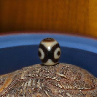 藏区天然达洛5A级三眼宝瓶莲花水纹宝瓶小天珠正品散珠配珠14*12