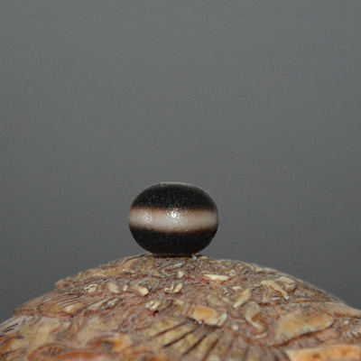 藏式高油包浆玛瑙天珠大孔散珠