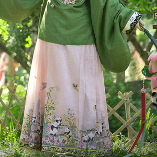 瞳莞原创汉服熊猫二班梯形褶马面裙多色可选明制绣花新款百搭日常