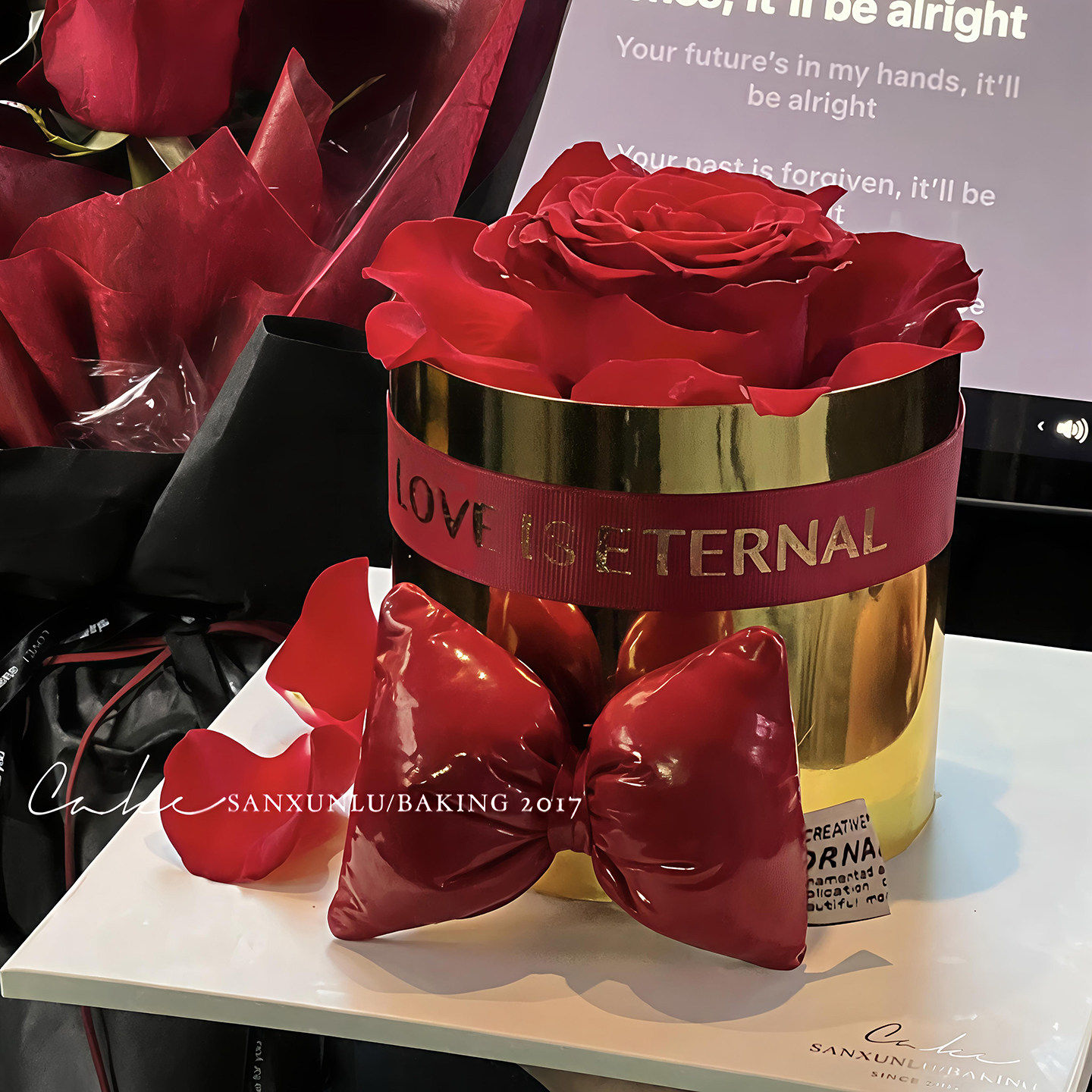 网红214情人节烘焙蛋糕装饰摆件金色围边蝴蝶结红玫瑰Loveyou插件,节庆用品/礼品,蛋糕/烘焙装饰用品,淘宝优惠券,粉丝福利购,淘宝优惠卷