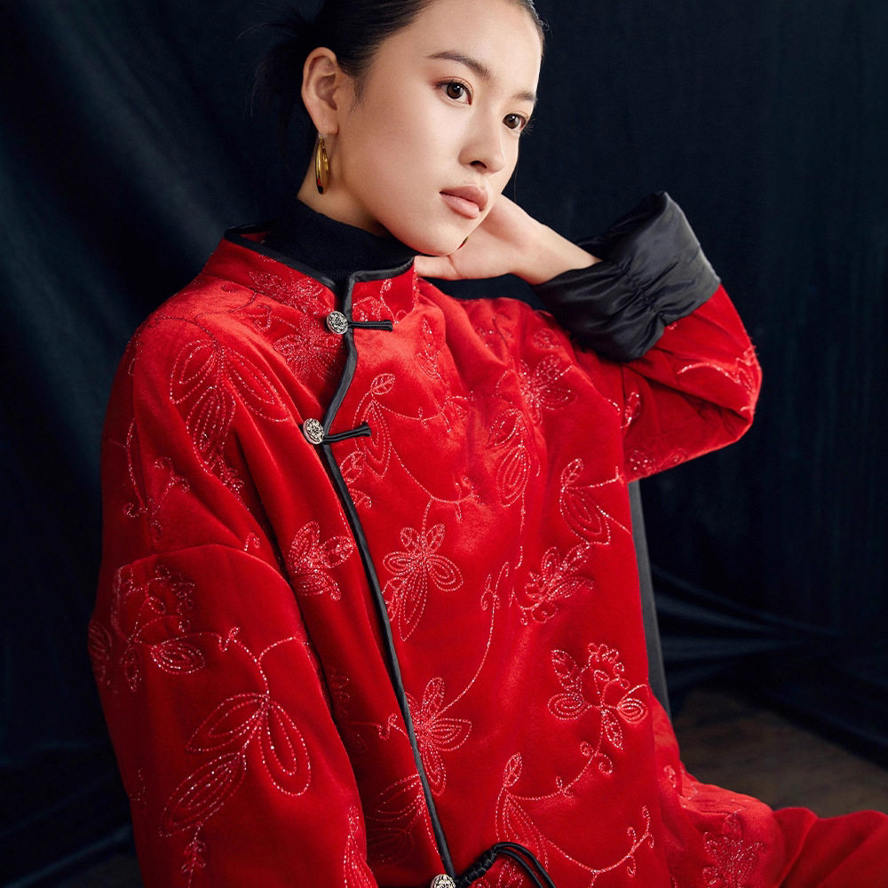 新中式中国红喜庆棉衣女装2025冬金丝绒国风高定绣花棉服上衣