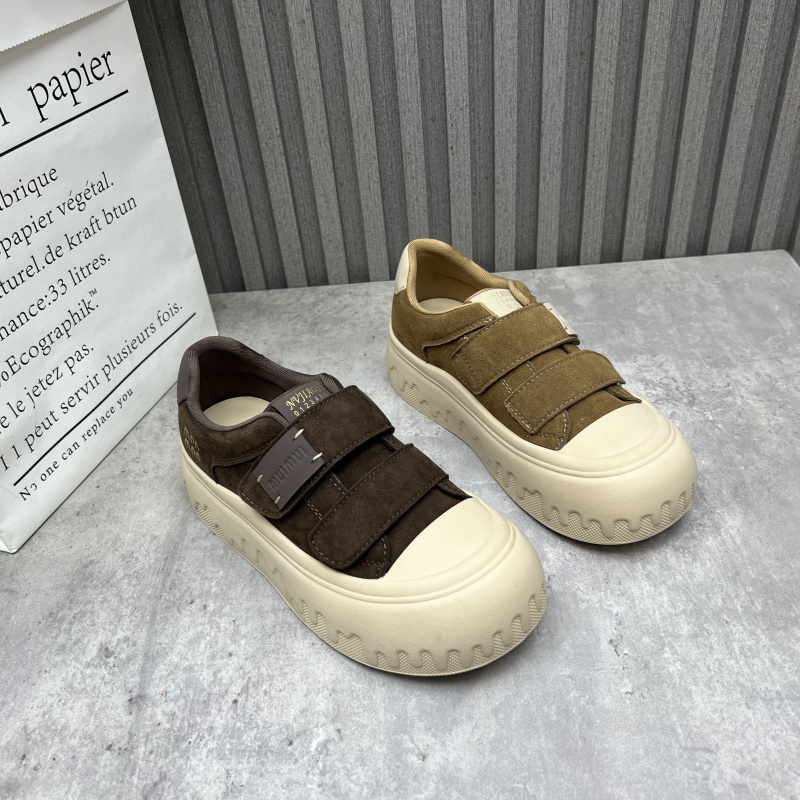 断码处理真皮女鞋2025秋季新款韩版学院风魔术贴平底时尚板鞋单鞋