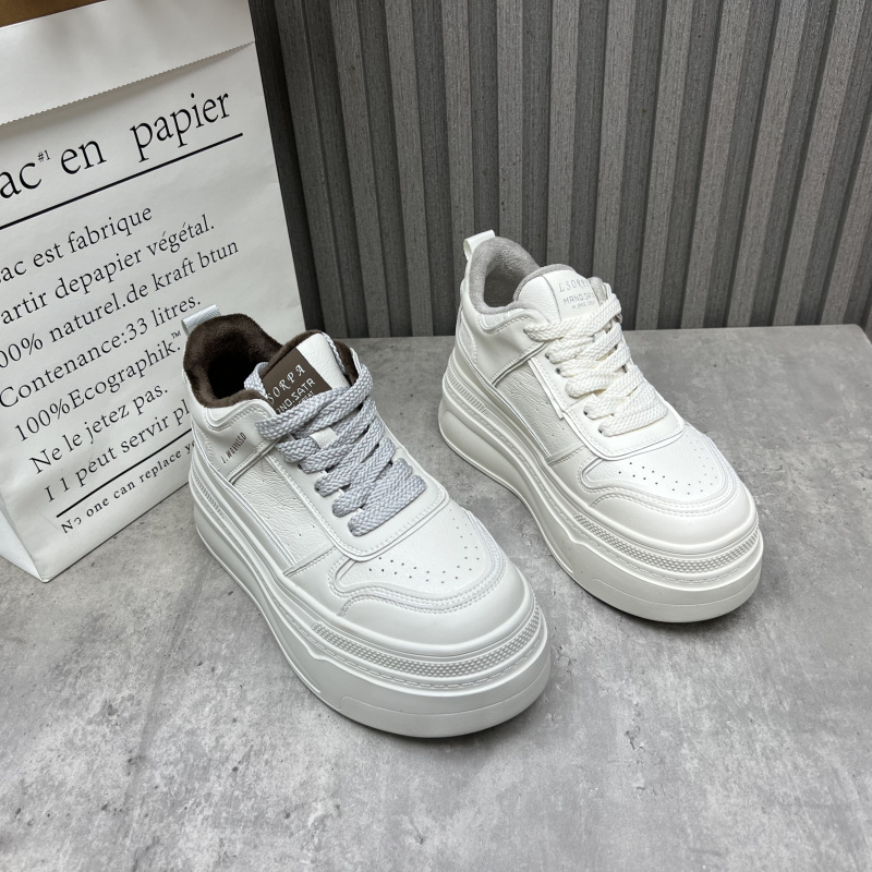 断码处理真皮女鞋2025冬季新款松糕厚底小个子增高加绒小白鞋板鞋