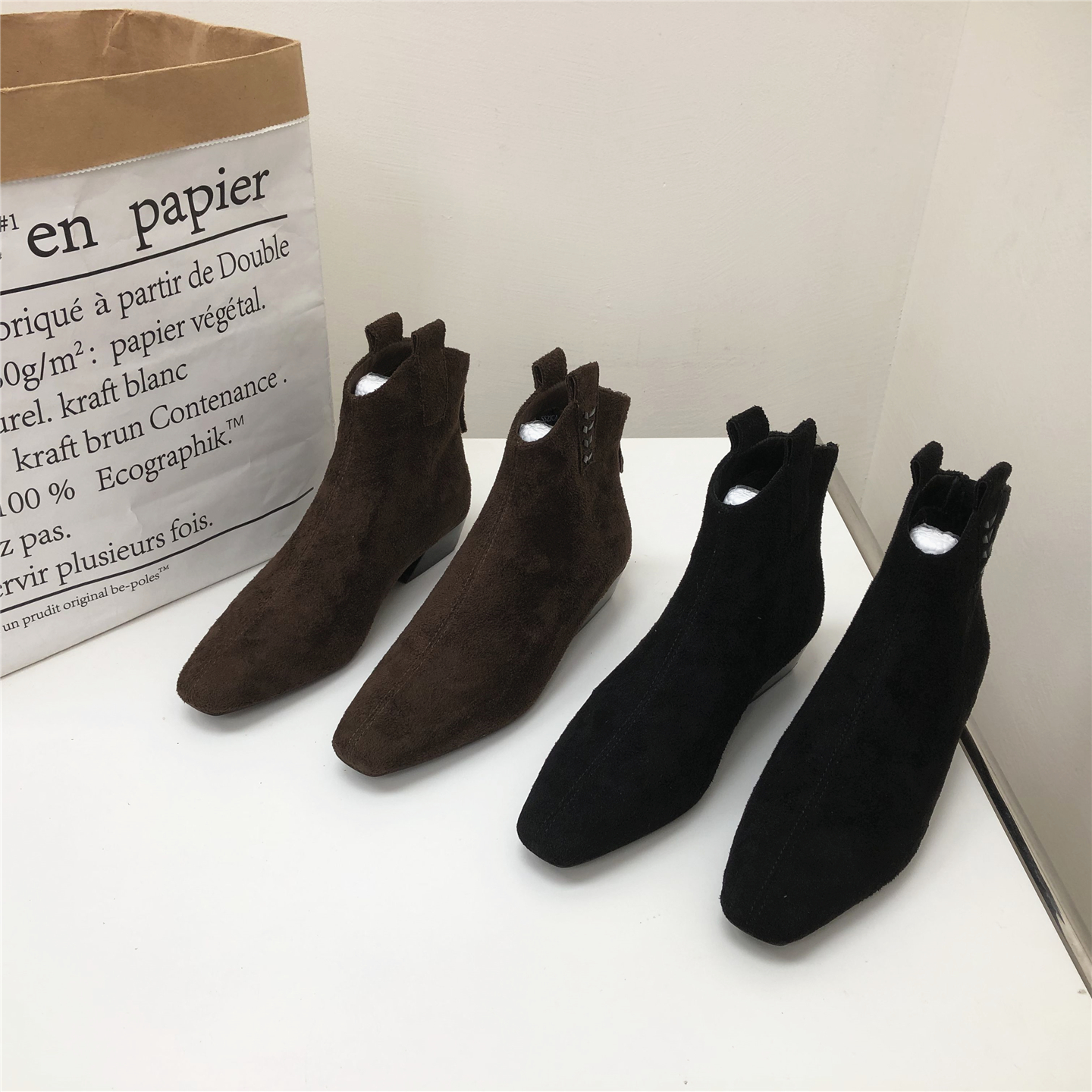 工厂断码处理女靴2025秋冬季新款时尚裸靴优雅通勤绒布低跟女短靴