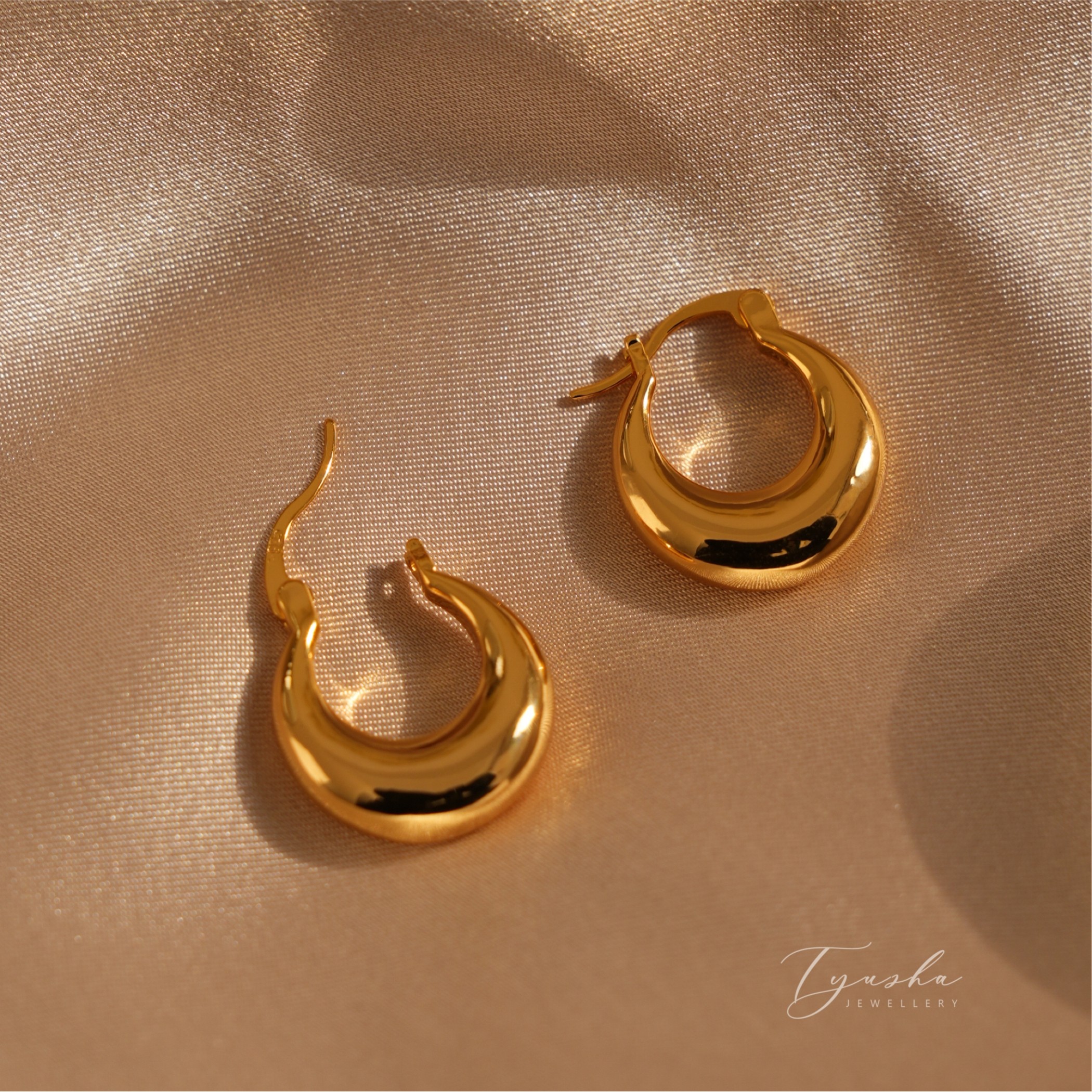 TYUSHA高级感金色素圈银针耳钉女小众设计轻奢百搭复古法式耳环,饰品/流行首饰/时尚饰品新,耳环,淘宝优惠券,粉丝福利购,淘宝优惠卷