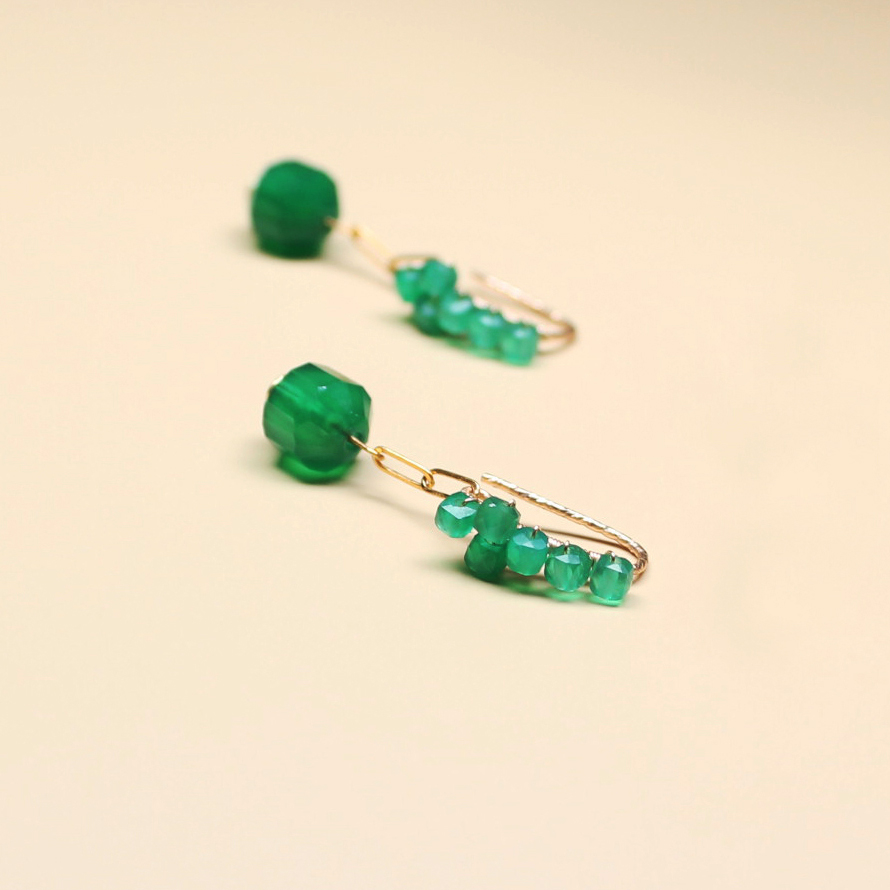 天然绿玛瑙耳钉女原创设计新款耳饰彩色宝石串珠绿色玉石耳坠耳环