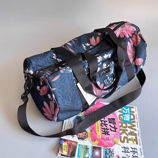 五折清仓 轻便结实海军蓝单肩斜挎运动健身瑜伽包 出口美国原单