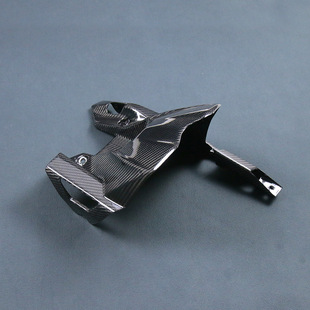 适用kawasiki川崎z800摩托车改装配件碳纤维后挡泥板