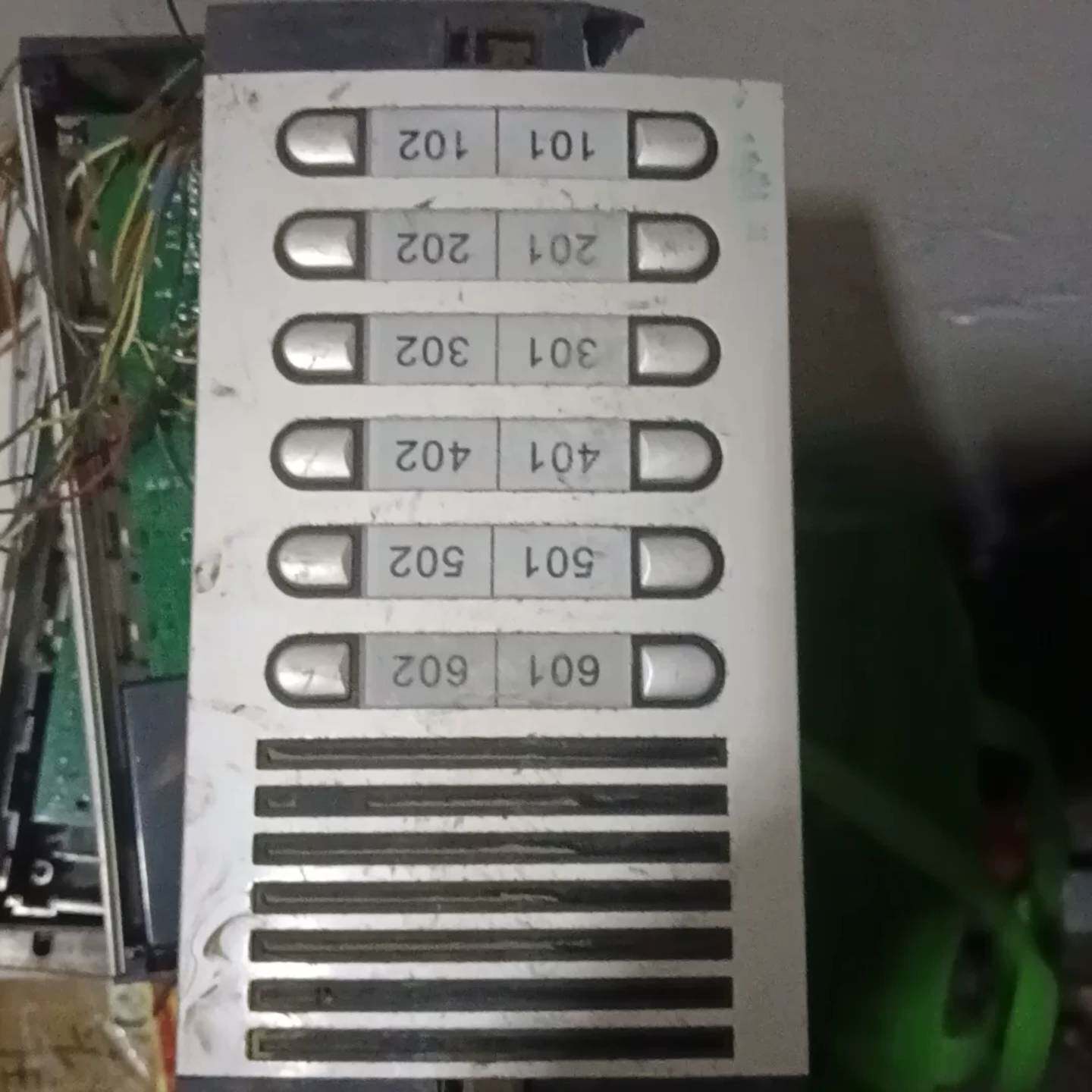 可议价松佳欧式26总线制楼宇对讲主机，型号SJ-64PZF-26图片