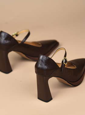 misili 复古风方头玛丽珍鞋女2026春季真皮粗跟一字扣防水台单鞋