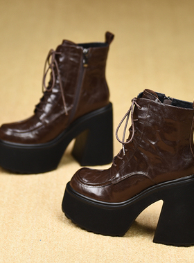 misili~12cm 马丁粗跟短靴2026秋冬季新款高跟鞋小个子厚底女靴子