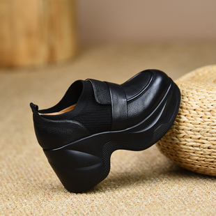 防水台坡跟单鞋 厚底真皮女鞋 9cm拼接高跟鞋 新款 2026春秋季 misili