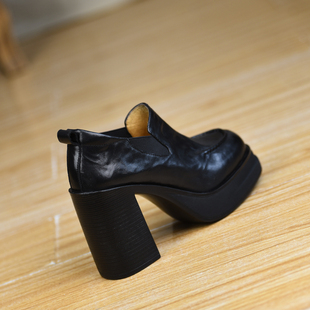 新款 misili一脚蹬粗跟单鞋 10.3cm高跟鞋 2026春秋季 防水台厚底女鞋