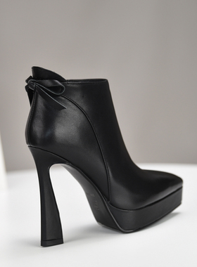 misili~11.7cm 粗跟短靴2026秋冬季新款高跟鞋尖头厚底真皮女靴子