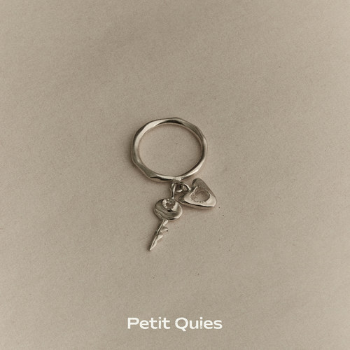 PetitQuies纯银925钥匙爱心戒指
