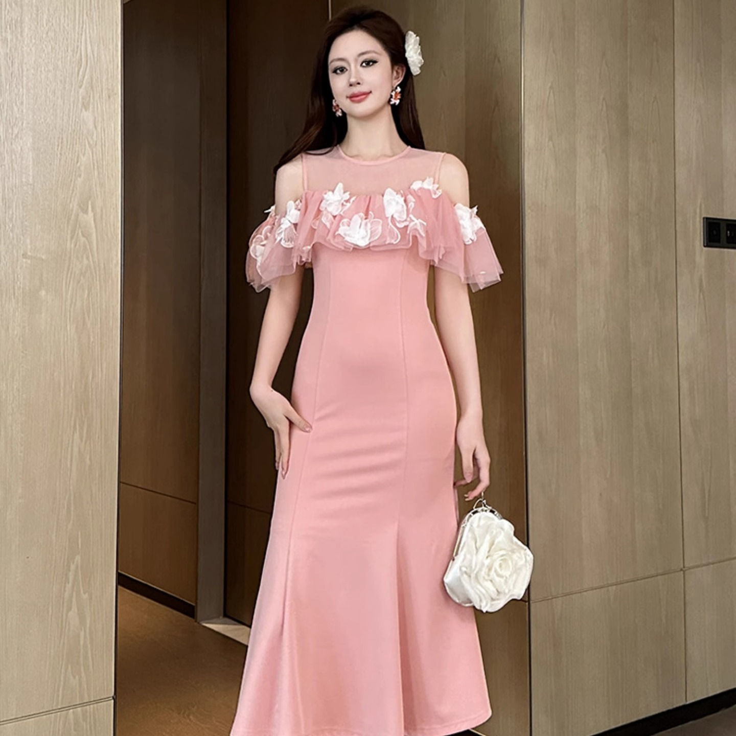 网纱拼接露肩修身显瘦气质鱼尾裙