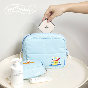 NotToday|滑雪小狗化妆包女外出便携式防撞相机包旅行洗漱收纳包