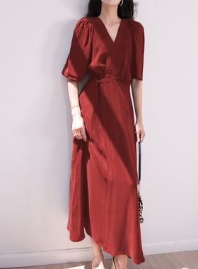 赫本风高级感红色铜氨丝长裙连衣裙女夏新中式盘扣V领显瘦A字长裙
