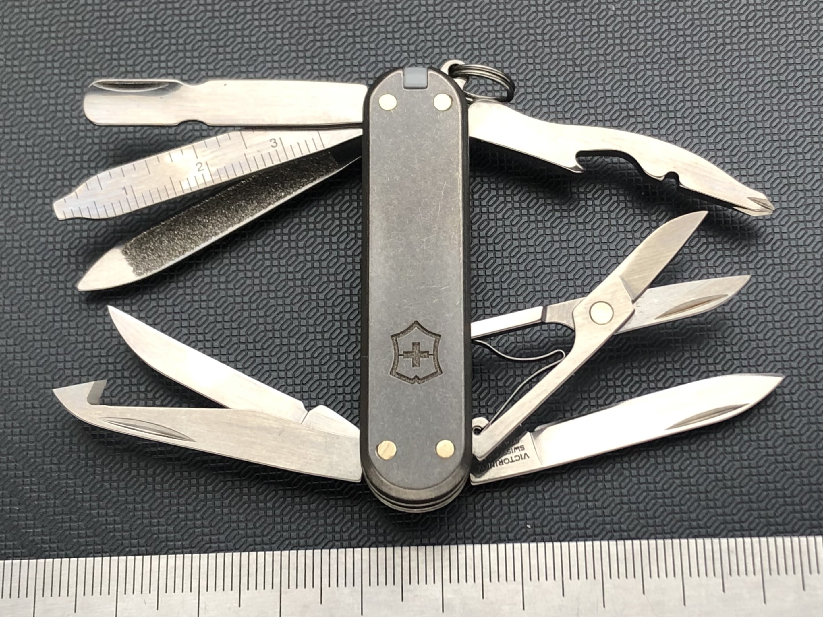 tc4钛合金58mm瑞士军刀钛柄迷你小冠军0.6385带牙签镊子