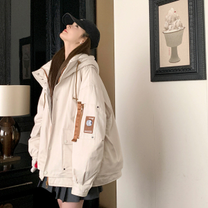 ins高端短款羽绒服女小个子外套连帽工装2024新款炸街高级白鸭绒图片