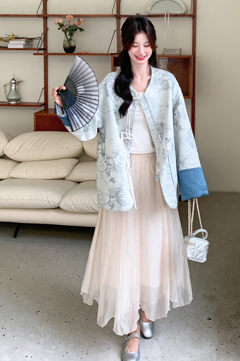 新中式水墨画外套女2025春季新款国风设计感气质小个子盘扣短外套,女装短外套,浙宝256