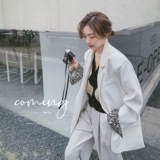高级感女神范白色小西装外套女春秋2025新款爆款宽松休闲百搭西服，女装西装，浙宝256