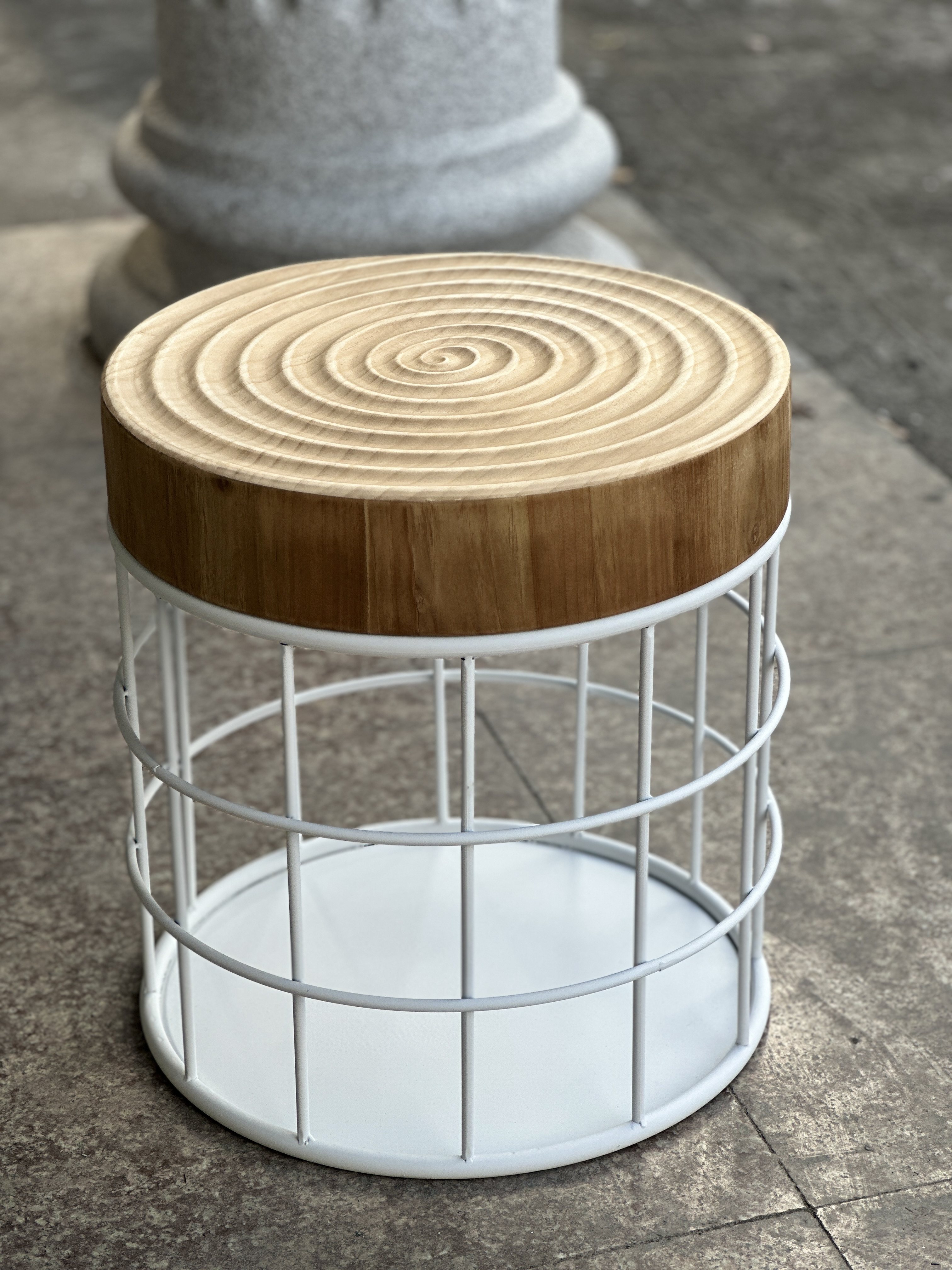 特价！设计师款复古家具带储物收纳功能凳子原木雕刻时光年轮茶几 - 封面