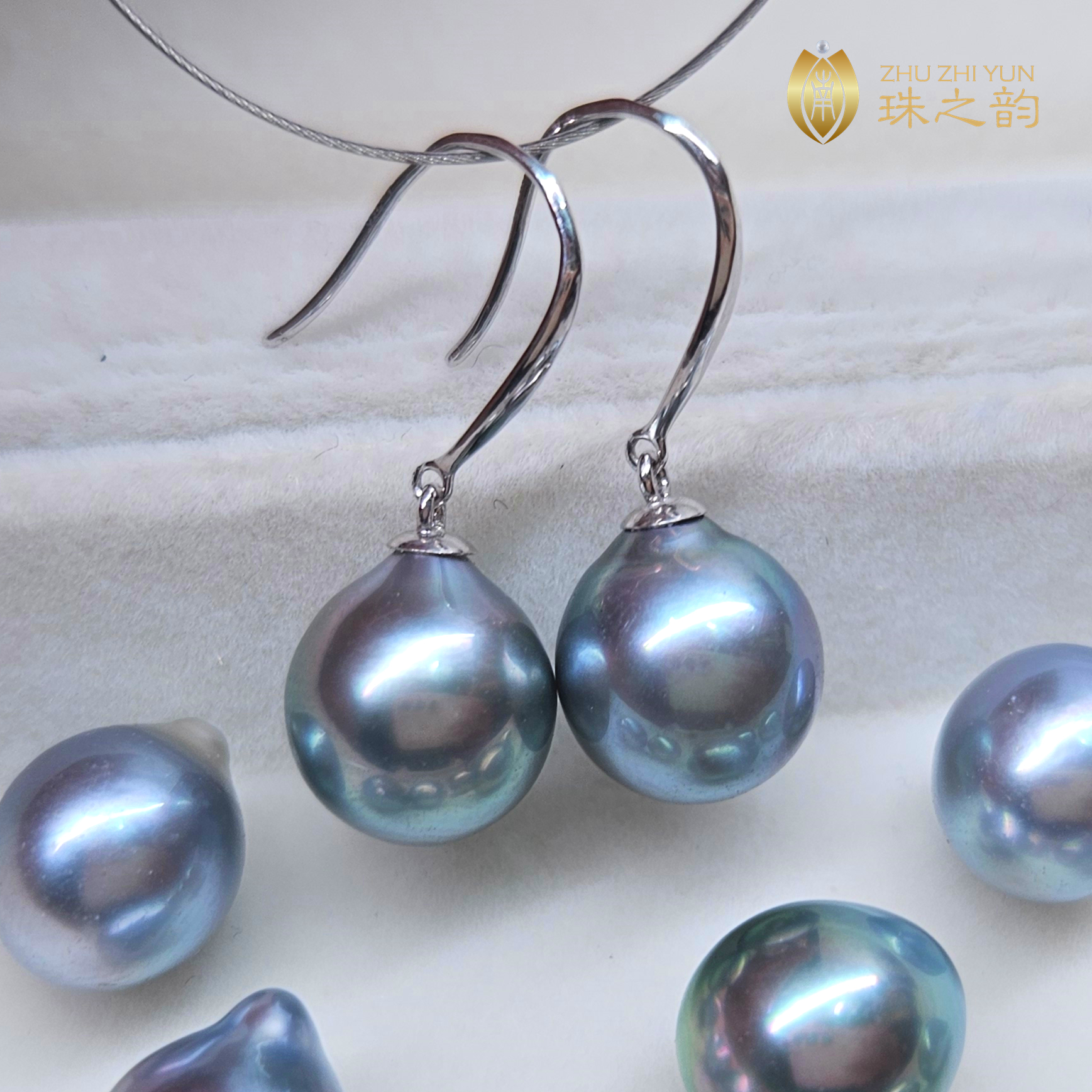 镜面光铂金灰大溪地珍珠耳环