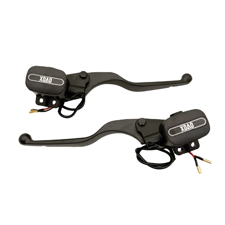 小刀电动车星汉左右碟刹上泵