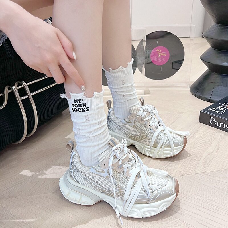 白色破洞袜子女夏季薄款网红街头风刺绣字母乞丐风日系堆堆袜女装
