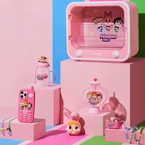 泡泡玛特CRYBABY x飞天小女警系列杯子手机壳耳机壳挂件潮玩周边