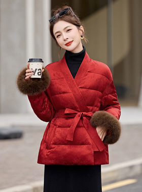 狐狸毛袖口系带新年红羽绒服女2025新款V领宽松白鸭绒外套AH8176