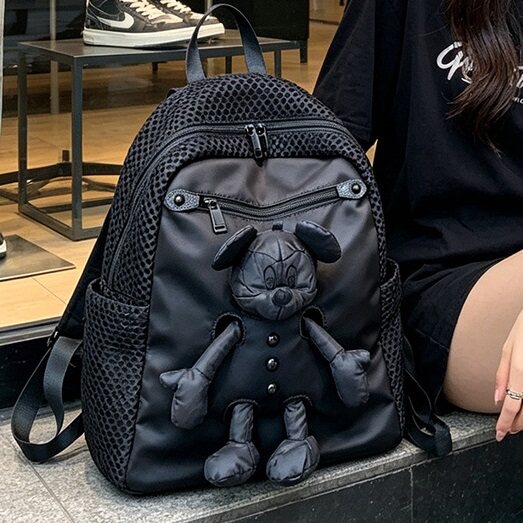 休闲女包双肩包新款网布包可爱玩偶背包百搭大容量通勤旅行包包潮