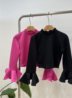 欧美单chic风~79美金黑色太空棉寸领喇叭袖上衣卫衣E6-1-237