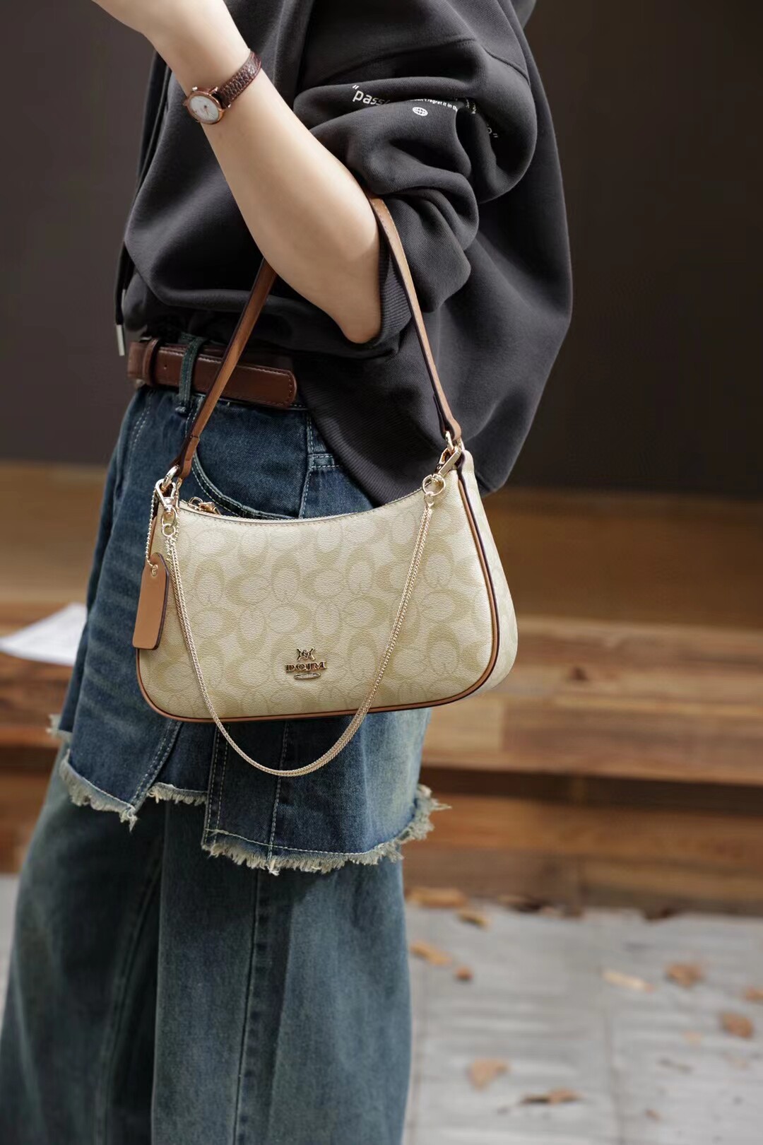 香港专柜开口笑女包2025新款百搭单肩斜挎包潮小众设计腋下包包女