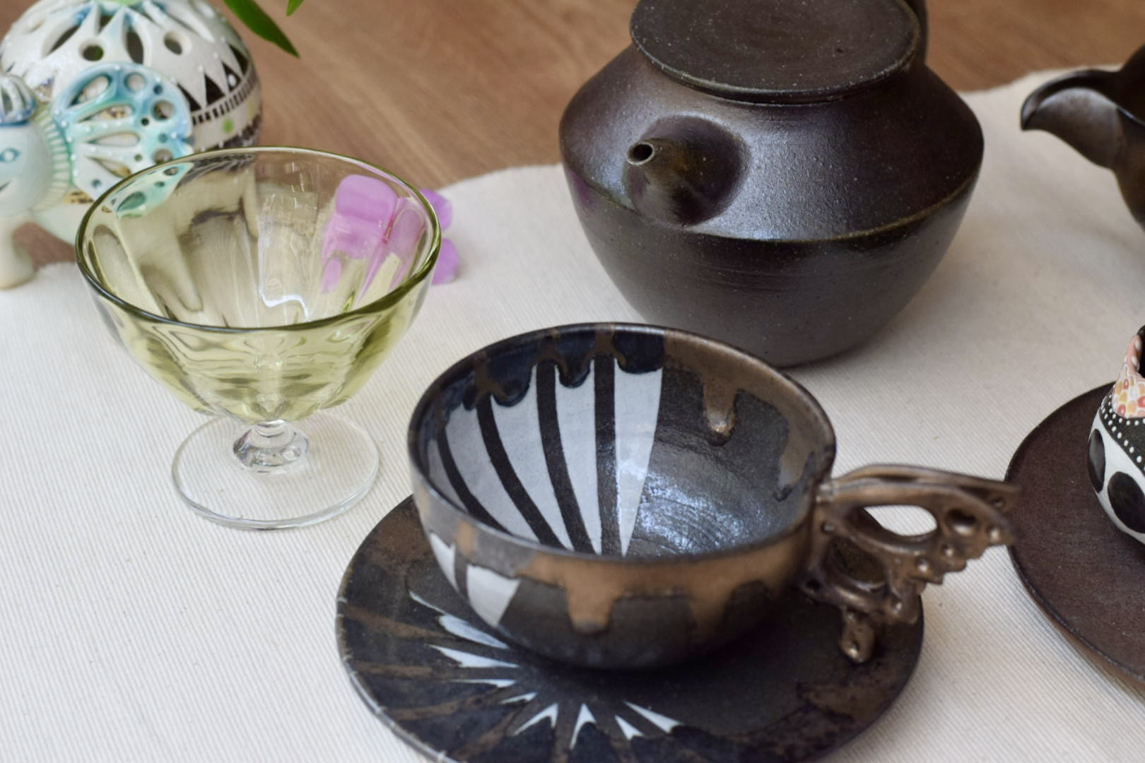 日本mikagama陶瓷茶杯咖啡杯茶杯马克杯带托碟工艺品乔迁送礼