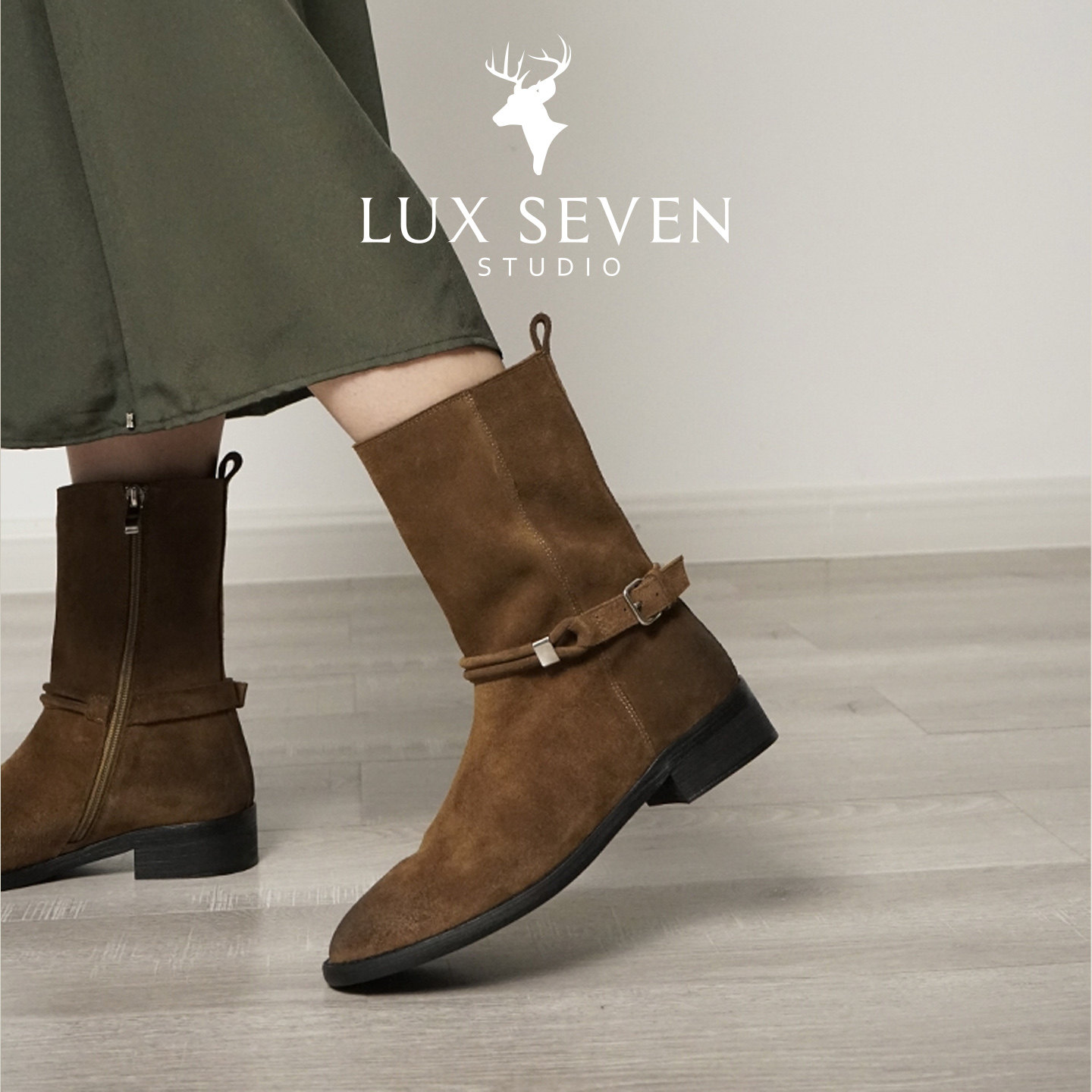 复古奢级擦色牛反绒马丁靴子女