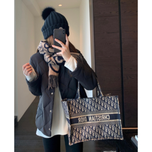 轻薄羽绒服外套女新款 AMR 时髦菱格90白鸭绒冬季 设计感小众