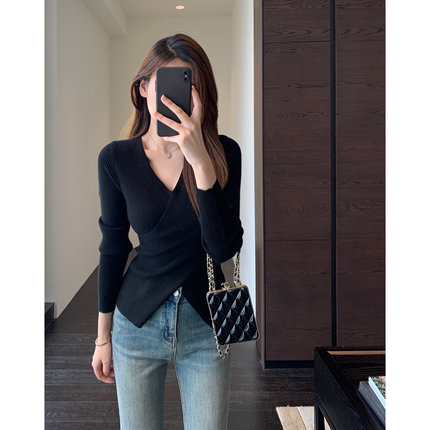 AMR UU◆法式优雅 时髦交叠领修身显瘦针织打底衫毛衣女秋冬新款