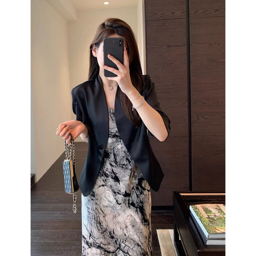 AMR UU◆气质优雅 重磅醋酸爽滑显瘦立领中袖西装女外套春夏新款