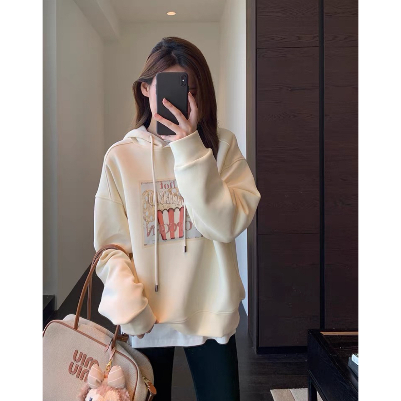 AMR UU◆慵懒范～加绒加厚时髦减龄保暖显瘦印花连帽卫衣女秋冬新