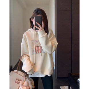 AMR 慵懒范～加绒加厚时髦减龄保暖显瘦印花连帽卫衣女秋冬新