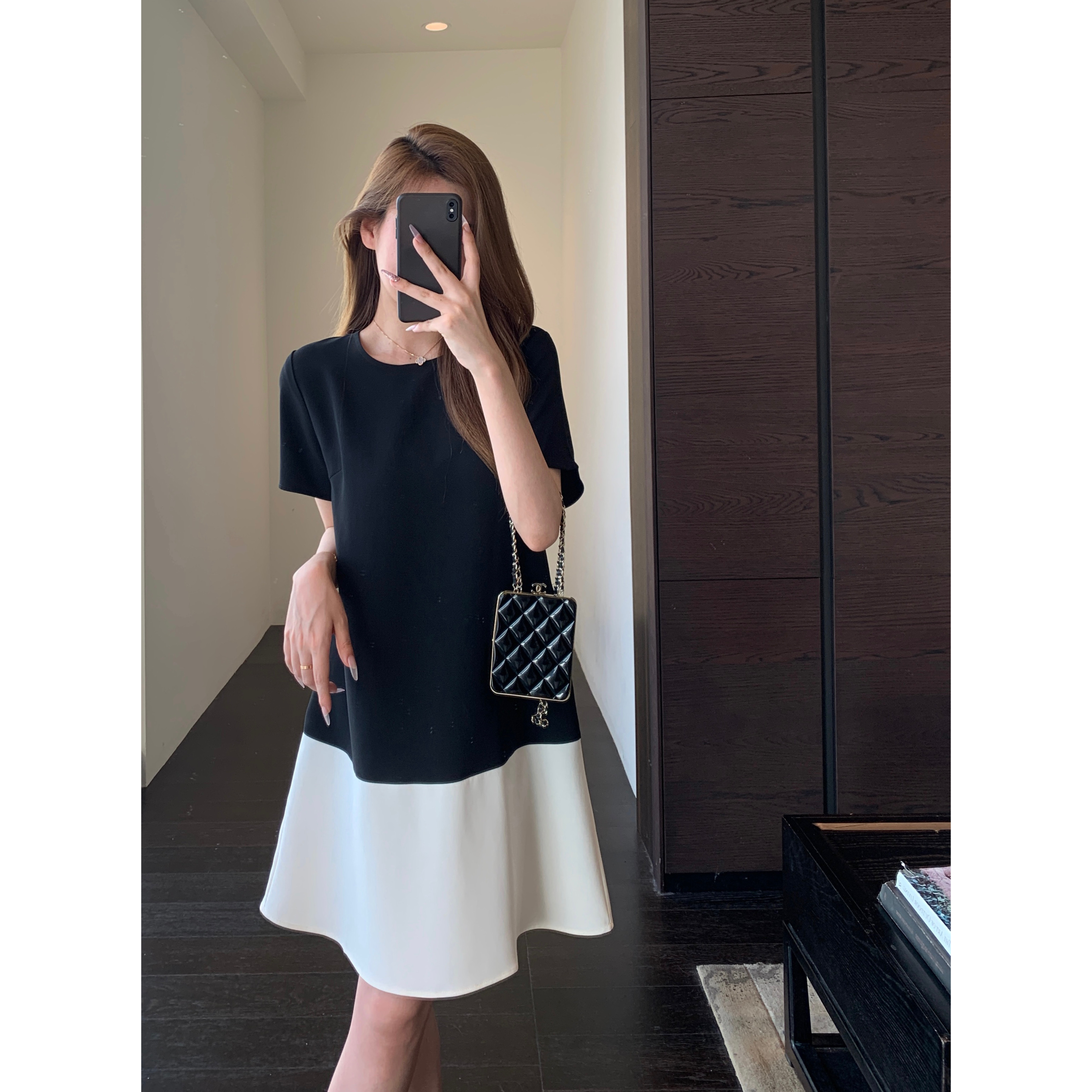 AMR UU◆后背设计好美 藏肉显瘦小黑裙子凉感连衣裙女2026夏新款