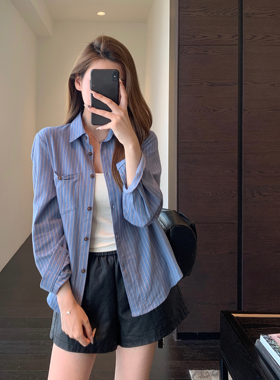 AMR UU◆时髦蓝调 显白早春蓝色条纹衬衫女款上衣外套夏2026新款