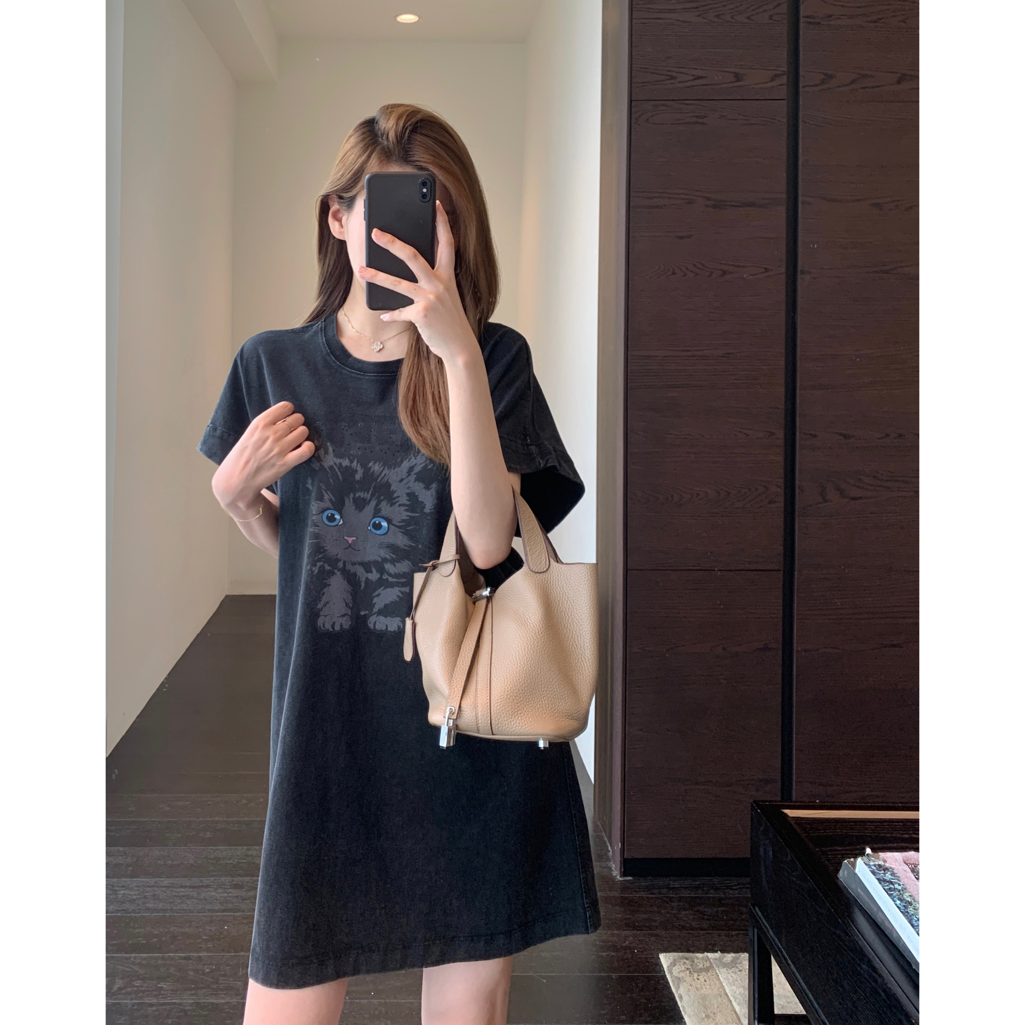 AMR UU◆韩系慵懒风 重工烫钻T恤裙水洗棉宽松显瘦连衣裙女夏新款图片