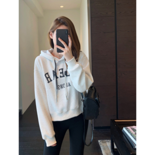 ～加绒加厚正肩连帽印花字母卫衣女2025新秋冬 巨洋气短款 AMR