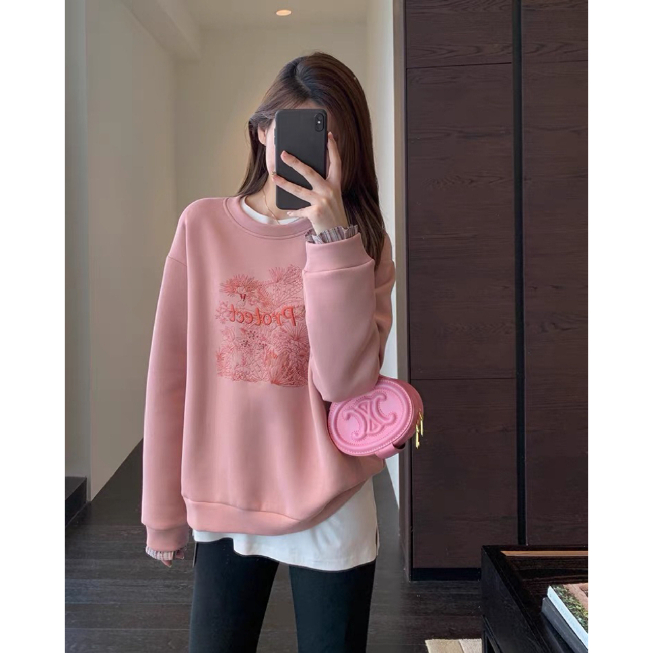 AMR UU◆俏皮减龄 重工刺绣缎五明治面料舒适套头卫衣女秋冬新款