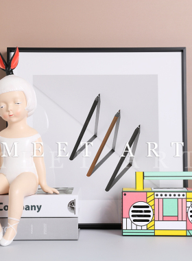 样板间儿童房书桌软装饰品