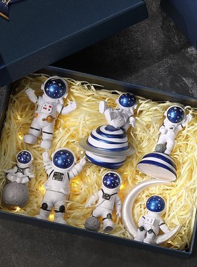 创意宇航员车载小摆件桌面太空人客厅电视柜儿童房家居装饰摆设品