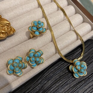 新款复古绿松石花朵项链耳钉戒指套装中古宫廷风夸张